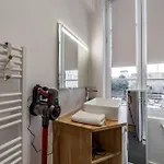 Allinlyon | Neuf Design Apartamento